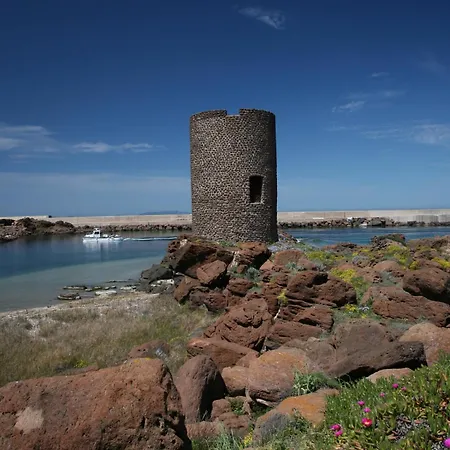 The Square 게스트하우스 카스텔사르도