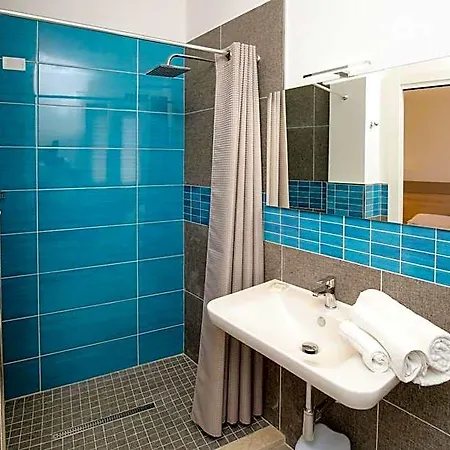 The Square 3*